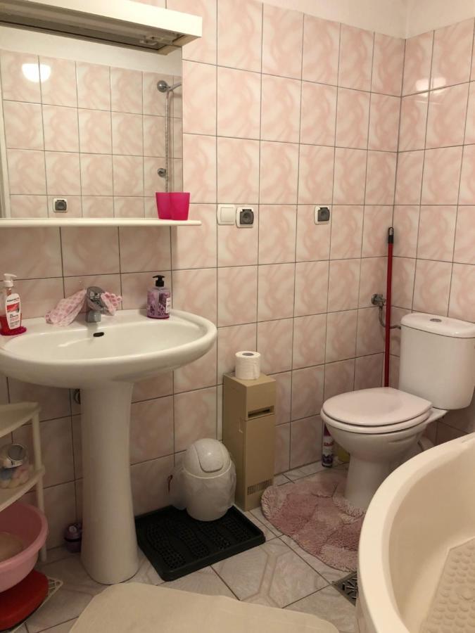 Azyl - Kazdy Z Wlasna Kuchnia I Lazienka Apartment