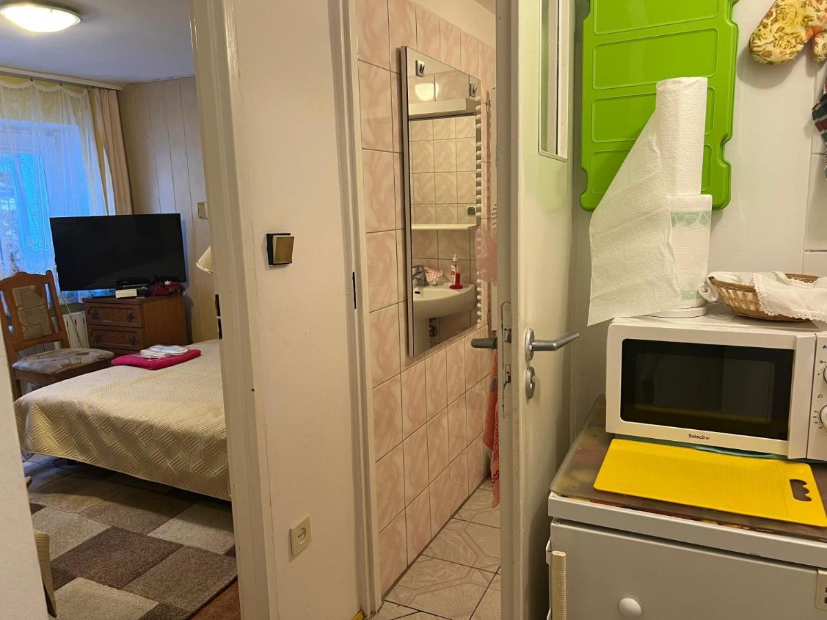Azyl - Kazdy Z Wlasna Kuchnia I Lazienka Apartment