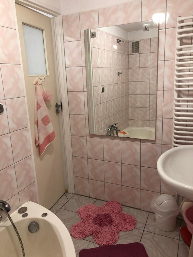 Apartment Azyl - Kazdy Z Wlasna Kuchnia I Lazienka *